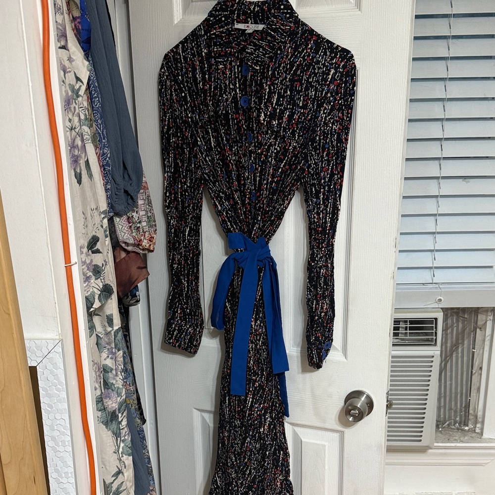 Black Multicolor Long-Sleeve Shirt Dress with Royal Blue Tie
